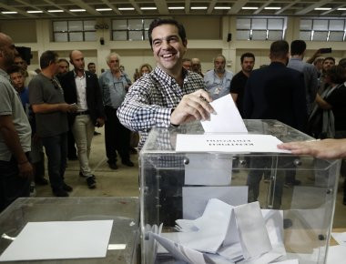 Κυβέρνηση: Δεν αυξάνει τον πλούτο της χώρας αλλά... μοιράζει την φτώχεια! - Και εκλογές το 2019